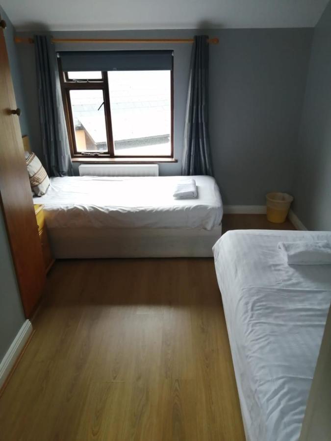 An File Economy Rooms Westport Eksteriør bilde