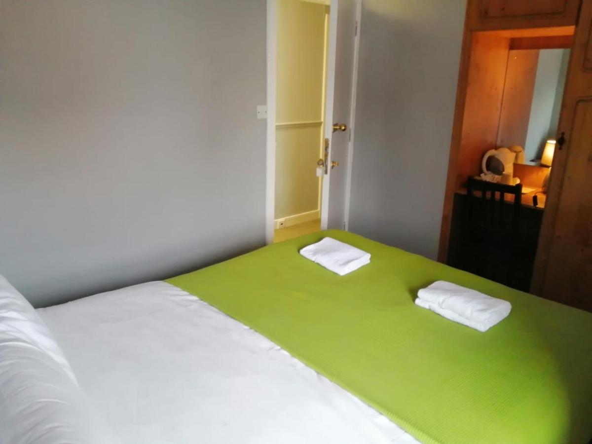 An File Economy Rooms Westport Eksteriør bilde