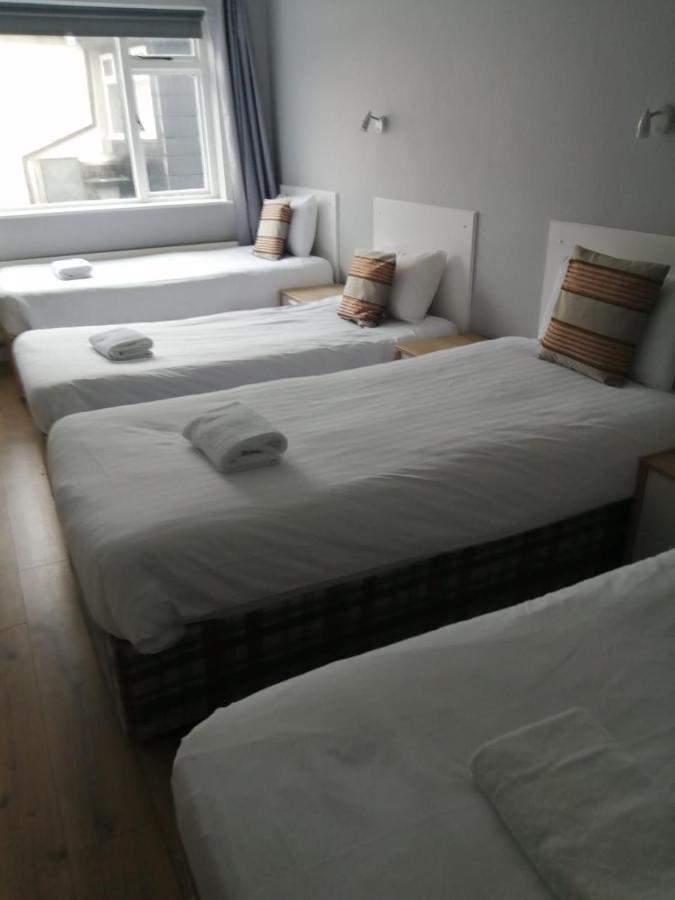 An File Economy Rooms Westport Eksteriør bilde
